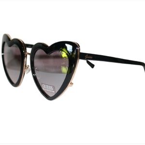 Black Women's Heart Guess Sunglasses NWT